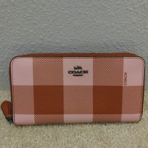 Coach wallet